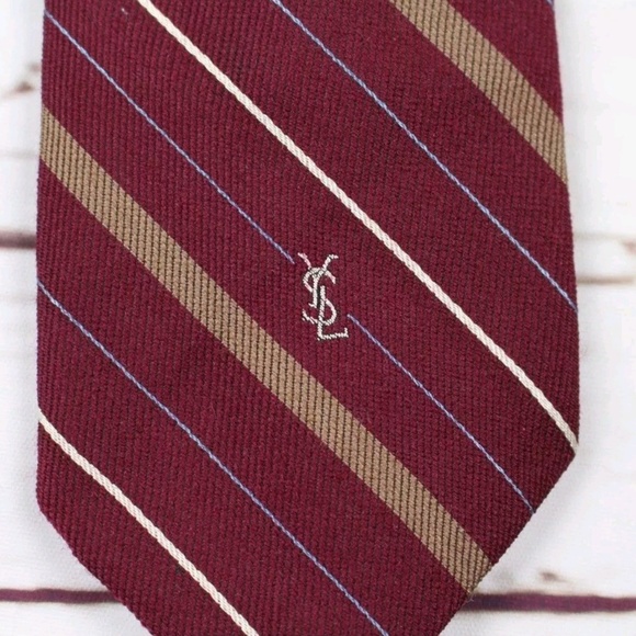 Yves Saint Laurent
Tie Maroon - Picture 2 of 4